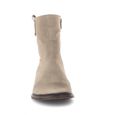 gabor-7279040-kiesel-2