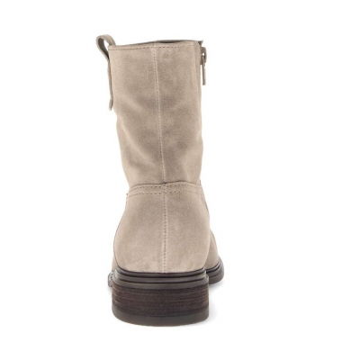 gabor-7279040-kiesel-4