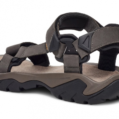 teva-m-terra-fi-5-universal-leather-4